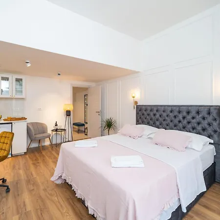 Aura - Comfort Double Apartament *