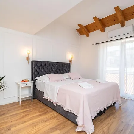 Aura - Comfort Double Casa de hóspedes 4*