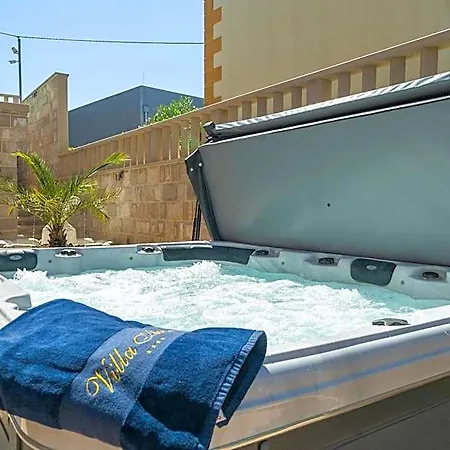 Aura - Comfort Double 4*